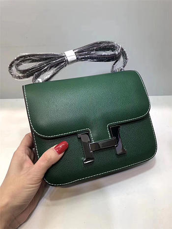 Hermes Epsom Leather Constance Bag In Green