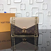 L V Pallas Chain Shoulder Khaki Bag M41200 - LV - 1