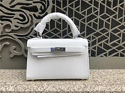 Modishbags Kelly Leather Handbag In White With Silver Hardware - 5