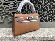 Modishbags Kelly Leather Handbag In Khaki With Silver Hardware - 3