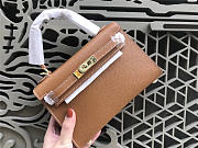 Modishbags Kelly Leather Handbag In Khaki With Gold Hardware - 5