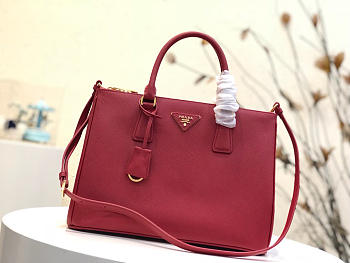 	Modishbags Galleria Saffiano Leather Bag In Red