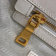 Modishbags Galleria Saffiano Leather Bag In White - 4