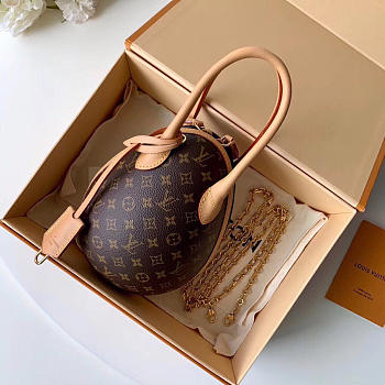 Modishbags Nicolas Ghesquière LV Egg bag