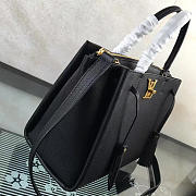Louis Vuitton Lockmeto Calfskin Handbags Black M54570 - 3