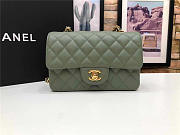 Chanel Flap Bag Caviar in Green 20cm with Gold Hardware - 2