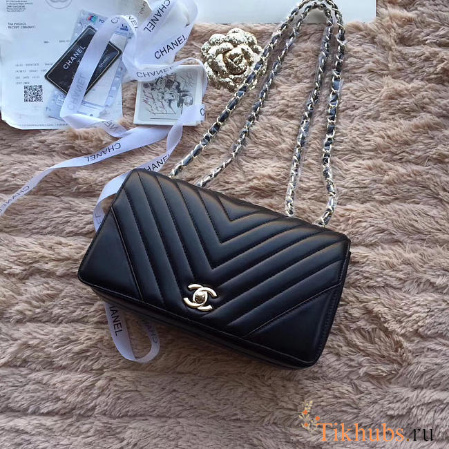 Chanel Lambskin bag Black Size 24 cm - 1