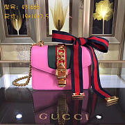 Gucci Sylvie leather mini chain bag in Pink 431666 - 1