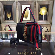 Gucci Sylvie shoulder bag in Black leather 421882 - 4