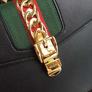 Gucci Sylvie medium top handle bag in Black leather 431665 - 2