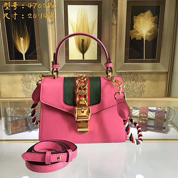 Gucci Sylvie leather mini bag in Pink 470270