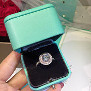 Tiffany&co Large Round Diamond Ring - 2