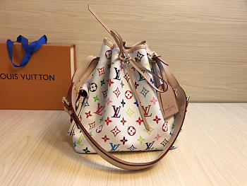 Lv noe mini classic bucket bag M42229 white