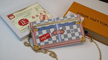 LV M62456 Pochette handbag pink