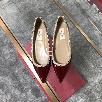 Valentino-Classic rivet single shoes wine red