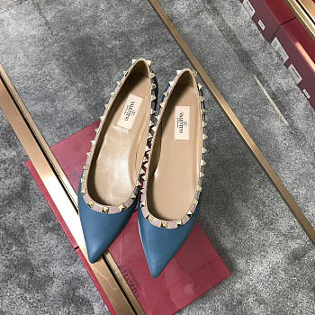 Valentino-Classic rivet single shoes blue