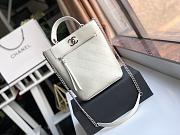 Chanel calfskin bucket bag - 4