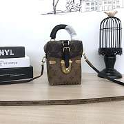 LV CAMERA BOX handbag - 1