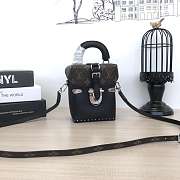 LV CAMERA BOX handbag - 3