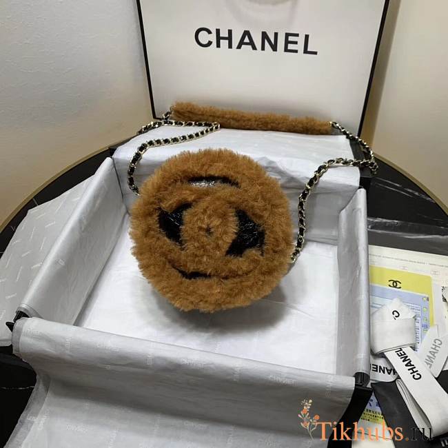 Chanel autumn and winter new style Sheepskin round bag - 1
