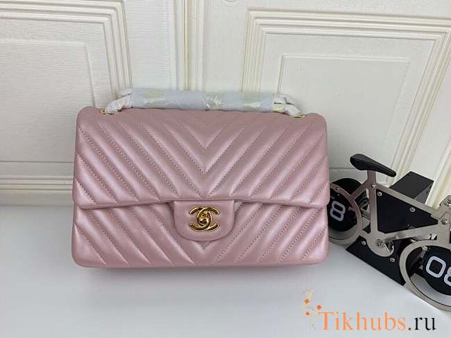 Chanel Pearly pink flap bag - 1