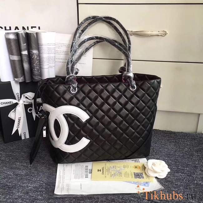 Chanel CC handbag black with white logo - 1