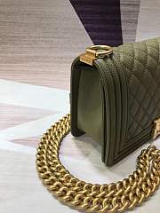Chanel boy bag Green with Gold hardware - 4