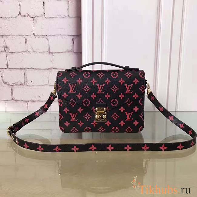 Louis Vuitton POCHETTE METIS Bag red pattern - 1