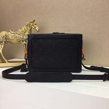 LV SOFT TRUNK BLACK