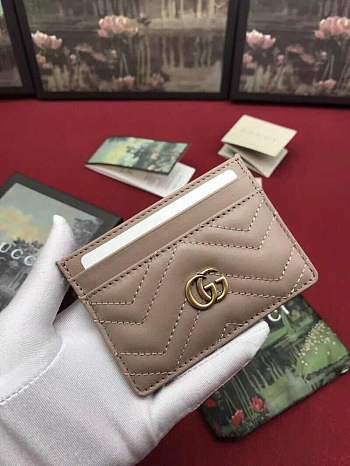 Gucci hardholder pink