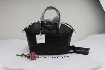 Givenchy ANTIGONA handbag in Crocodile pattern