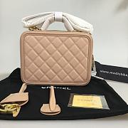 Chanel  Caviar Vanity Bag Pink - 3