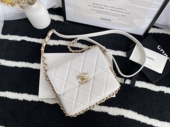 Leboy Autumn Chanel 2021 White Size 18x5x16 cm