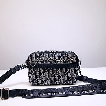 Dior Oblique Double Zip Camera Bag Size: 17x12x6 cm