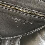 Bottega Venetα CHAIN CASSETTE Black 44048 Size 26*18*8cm - 2