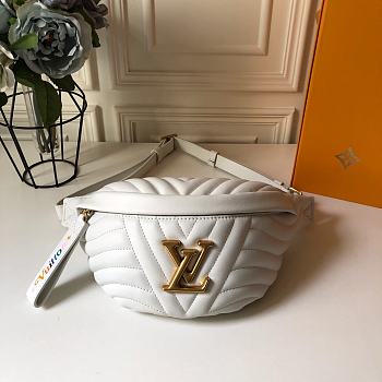 Louis Vuitton Bumbag White M53750 Size 37x14x13 cm