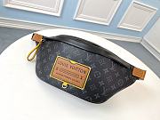 LV DISCOVERY BUMBAG M45220 Size 37x14x13 cm - 1
