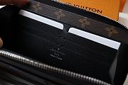 LV Zippy Dragonne Zipper Wallet Presbyopia N60379 Size 19x11x3.5 cm - 3