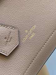 LV LOCKME EVER MM GREIGE M56094 Size 33.5x21.5x14.5 cm 