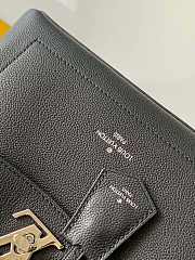 LV LOCKME EVER BB Black M53937 Size 28x20x11.5 cm - 3