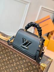 LV TWIST MM Small Handbag Black M58688 Size 18x13x8 cm - 1