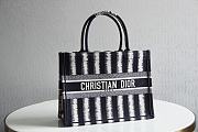 Dior Tote Book White Black 1286 Size 36.5x28x16 cm - 1