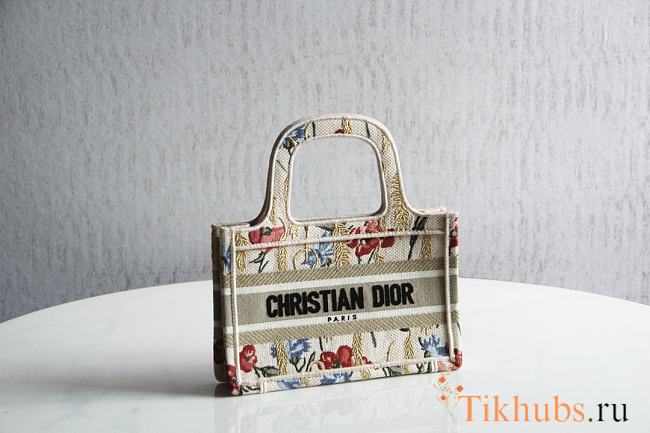 Dior Tote Book Hibiscus 1286 Size 22.5x24x8 cm - 1