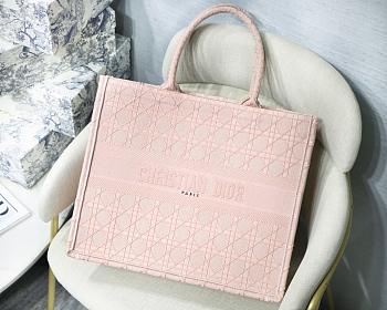 Dior Tote Book Pink Check M1286 Size 41.5X32X5 cm