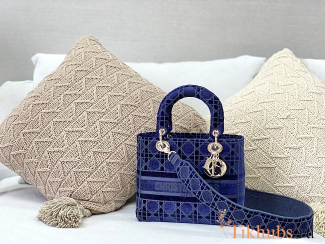 Dior Medium Lady D-Lite Bag Velvet Embroidery Detail Color Blue M0565 Size 24x20x11 cm - 1