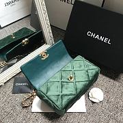 Chanel Latest Small Flap Bag Classic Green AS1160 Size 16x26x9cm - 2