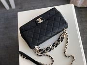 Chanel 2020 Cruise Leather Flap Bag Black AS1353 24x16x6 cm - 3