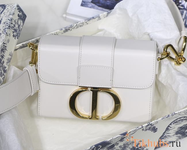 Dior 30 Montaigne Cowhide Mini Box White Size 17.5x11.5x5 cm - 1