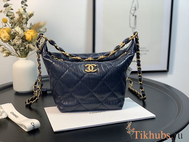 Chanel Crumpled Lambskin Mini Hobo Bag Black Size 15x12.5x18 Cm - 1