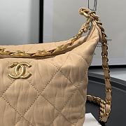 Chanel Crumpled Lambskin Mini Hobo Bag Beige Size 15x12.5x18 Cm - 3